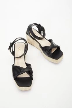 Black Twist Front Wedges 9 Black Twist Front Wedges -Women Clothing Sale 00100037274 XS